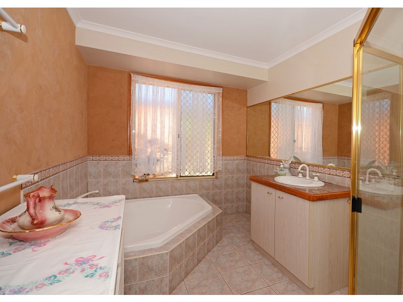 9 Stevens Close, Kawungan QLD 4655