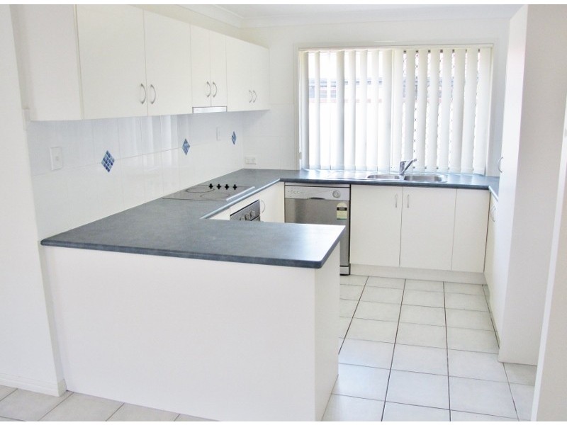 36 Anchorage Circuit, Point Vernon QLD 4655