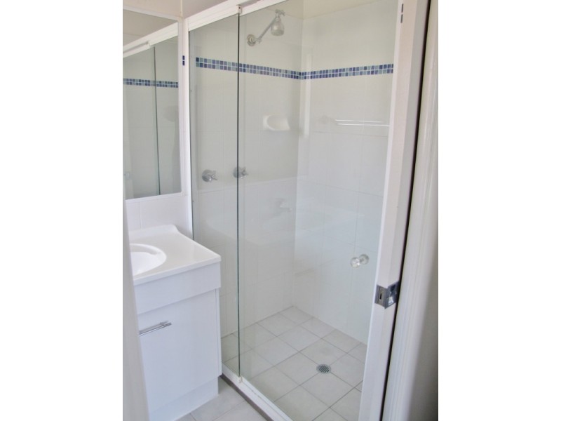 36 Anchorage Circuit, Point Vernon QLD 4655