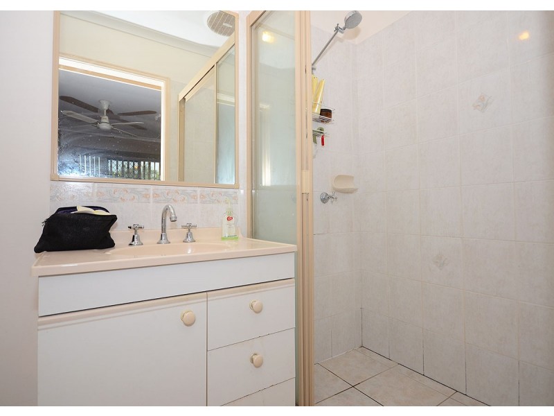 28 Kookaburra Drive, Eli Waters QLD 4655