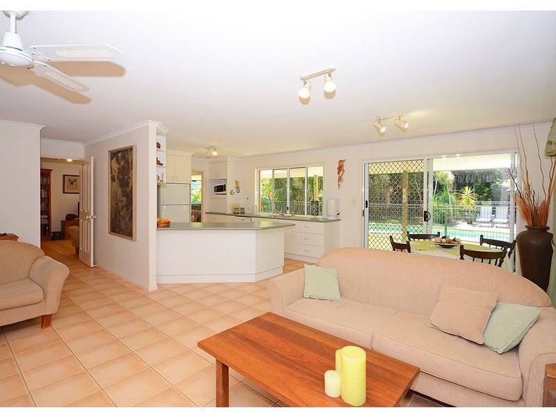 50-54 Vine Forest Drive, Dundowran Beach QLD 4655