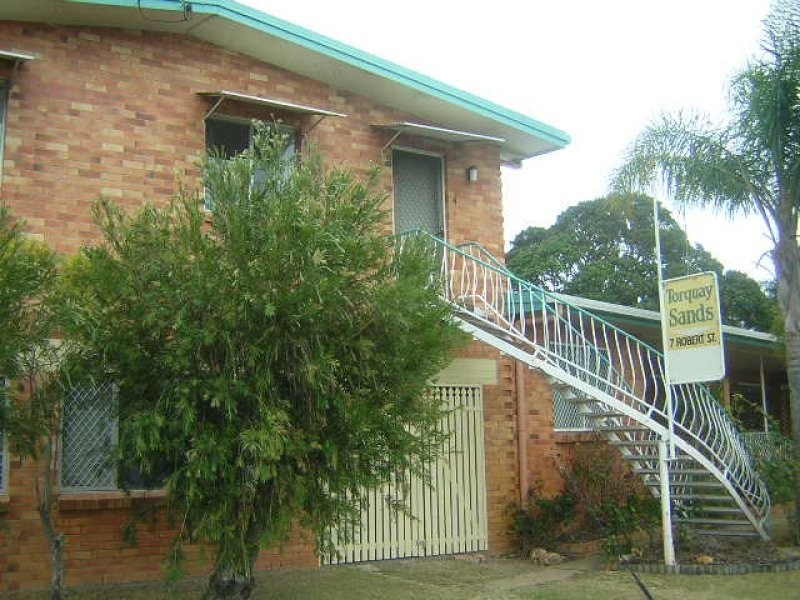 5/7 Robert Street, Torquay QLD 4655