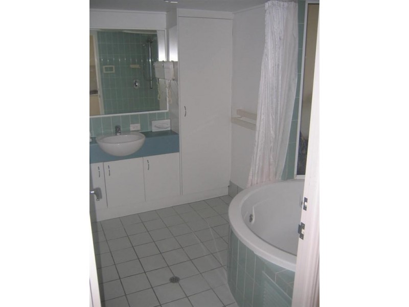 162/17 Buccaneer Drive, Urangan QLD 4655