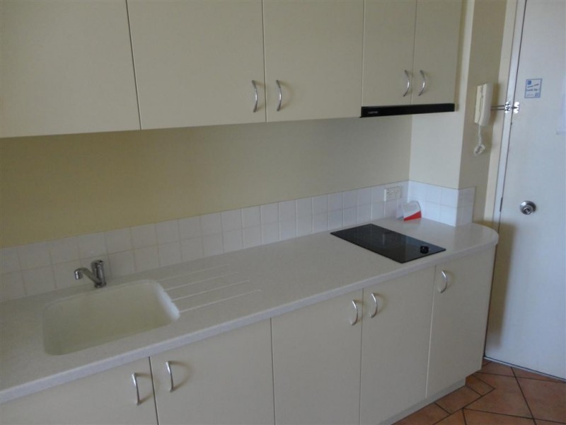 162/17 Buccaneer Drive, Urangan QLD 4655