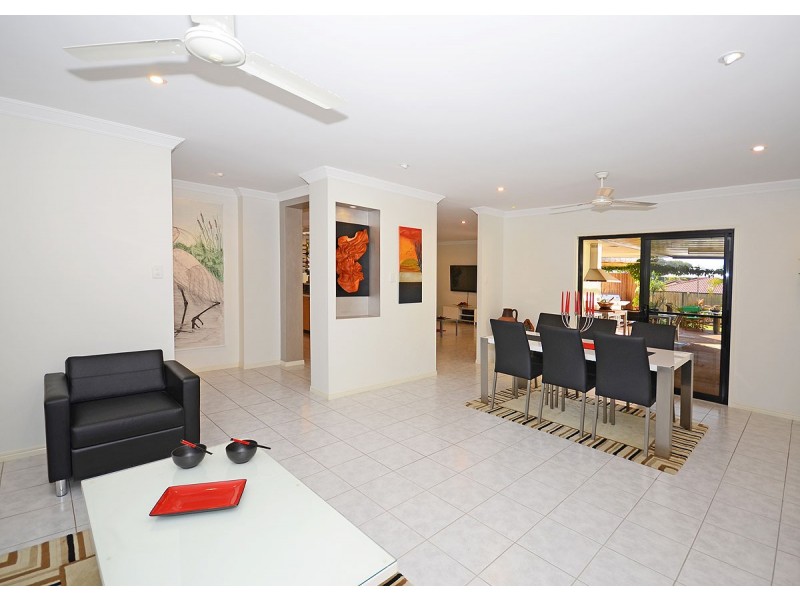 21 Harrison Circuit, Urangan QLD 4655