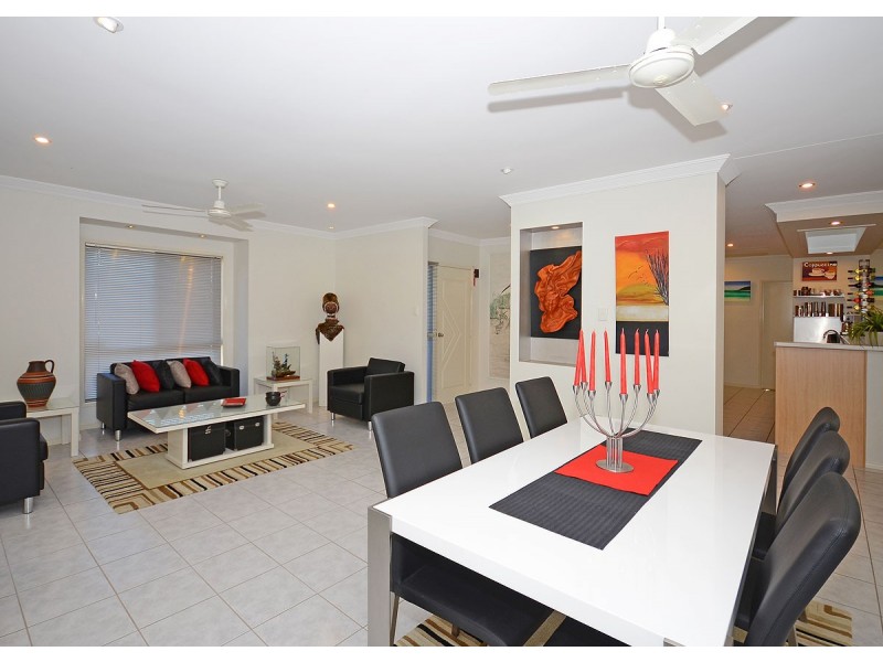 21 Harrison Circuit, Urangan QLD 4655