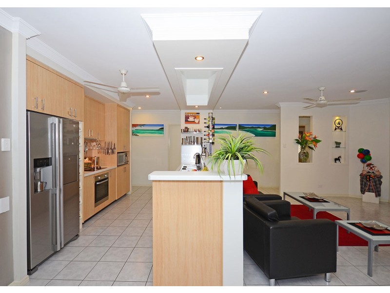 21 Harrison Circuit, Urangan QLD 4655