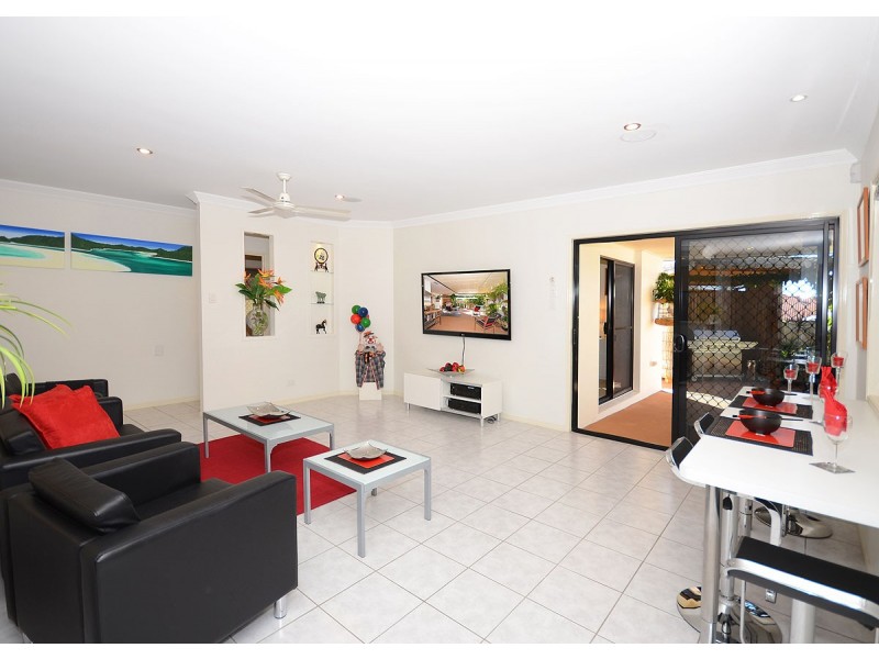 21 Harrison Circuit, Urangan QLD 4655