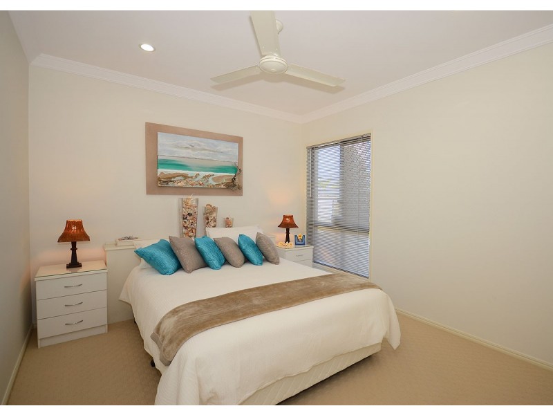 21 Harrison Circuit, Urangan QLD 4655