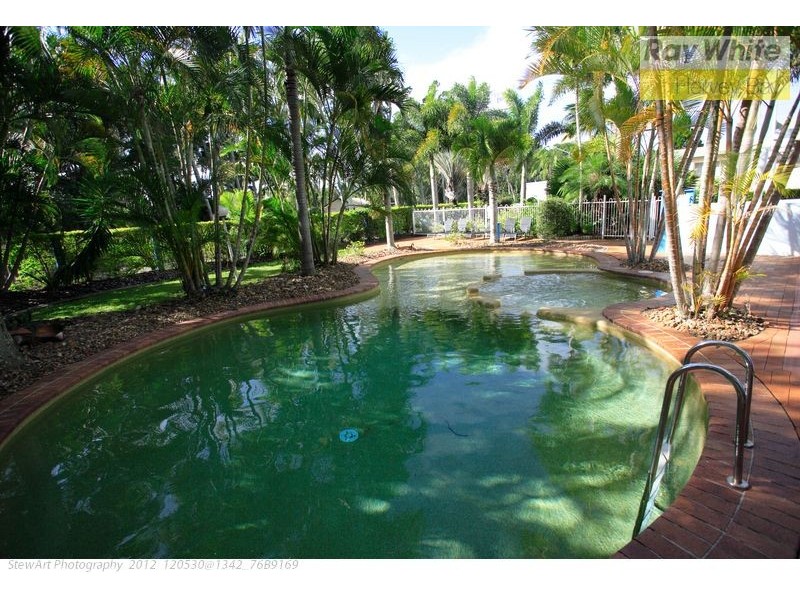 111/397 Charlton Esplanade, Torquay QLD 4655