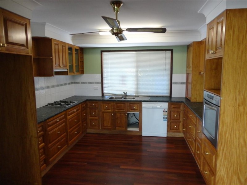 171 Kingfisher Parade, Toogoom QLD 4655