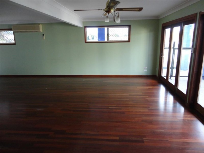 171 Kingfisher Parade, Toogoom QLD 4655