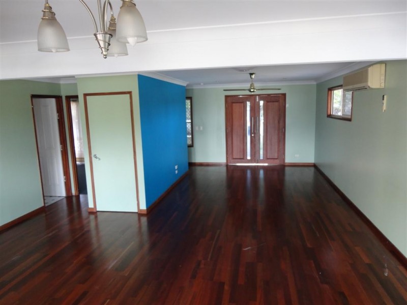 171 Kingfisher Parade, Toogoom QLD 4655