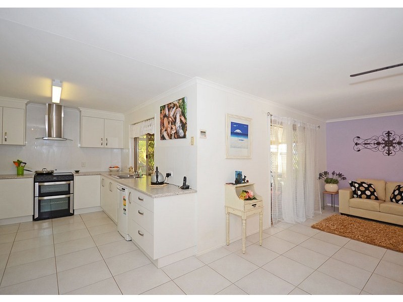 10 Phoenix Court, Kawungan QLD 4655