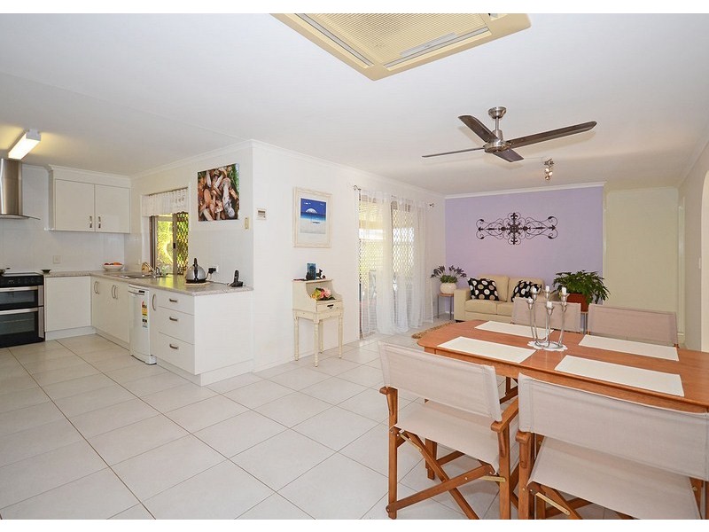 10 Phoenix Court, Kawungan QLD 4655