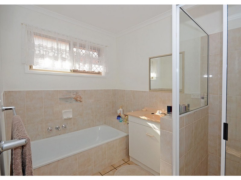 10 Phoenix Court, Kawungan QLD 4655