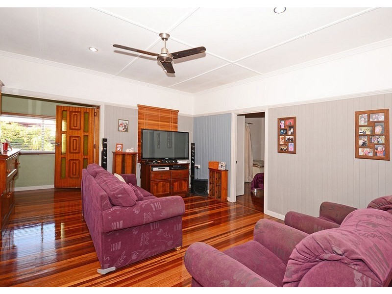 34 Cunningham Street, Torquay QLD 4655