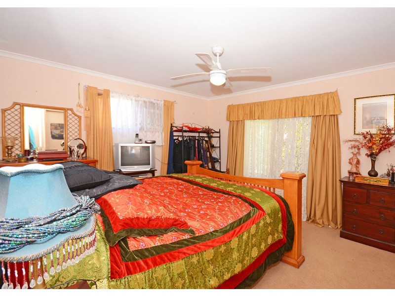 68 North Street, Point Vernon QLD 4655