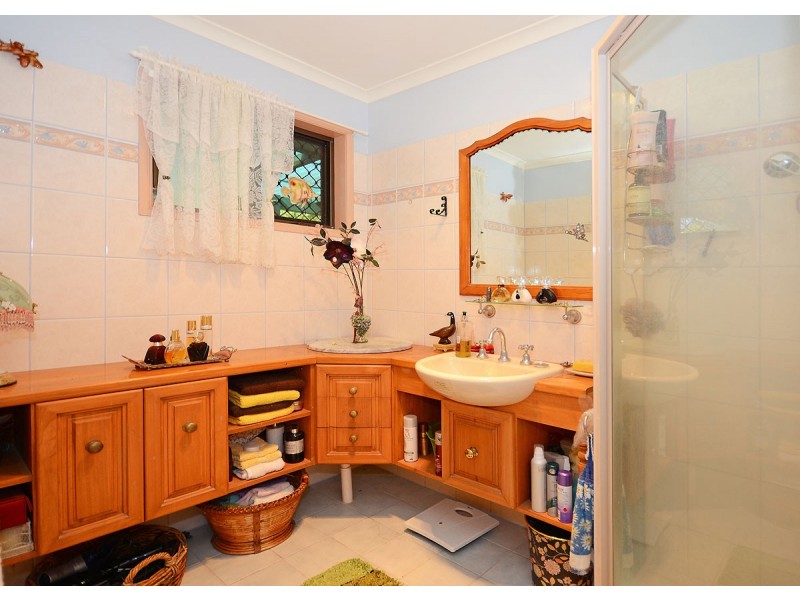 68 North Street, Point Vernon QLD 4655