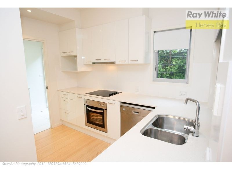 9/541 Charlton Esplanade, Urangan QLD 4655