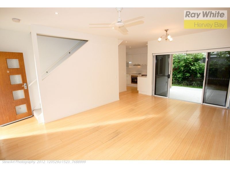9/541 Charlton Esplanade, Urangan QLD 4655