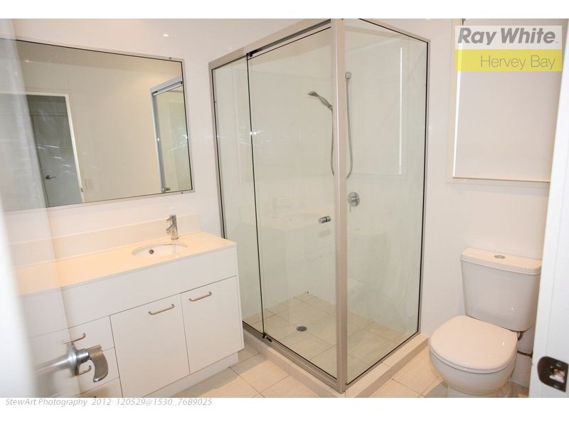 9/541 Charlton Esplanade, Urangan QLD 4655