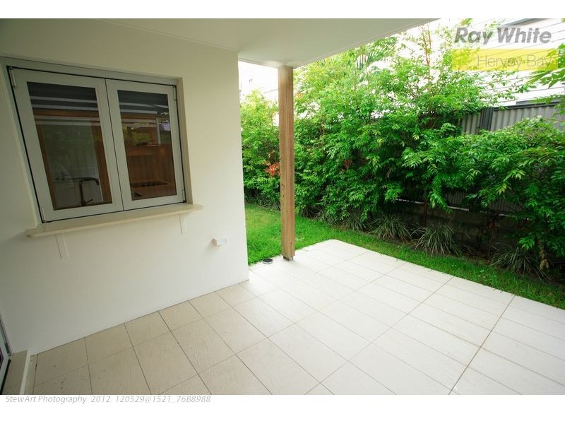9/541 Charlton Esplanade, Urangan QLD 4655