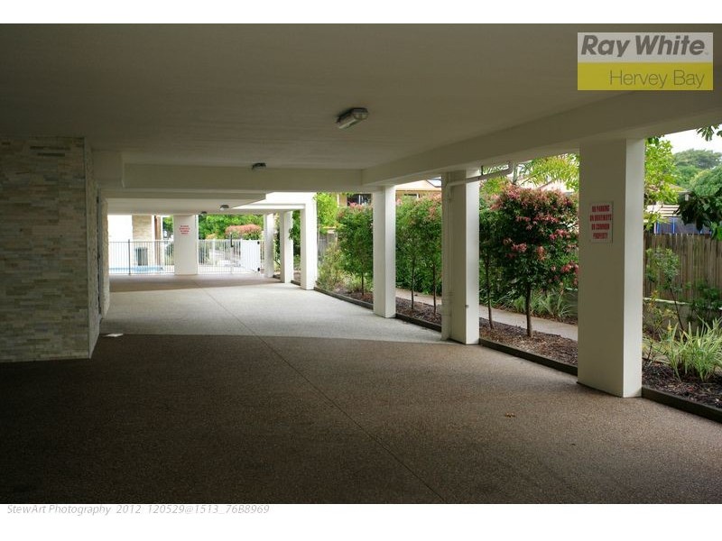 9/541 Charlton Esplanade, Urangan QLD 4655