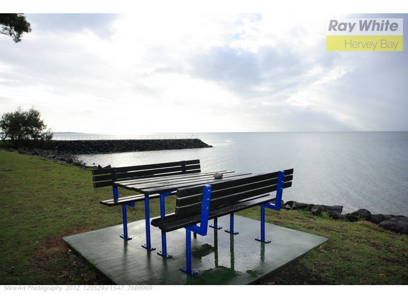 9/541 Charlton Esplanade, Urangan QLD 4655