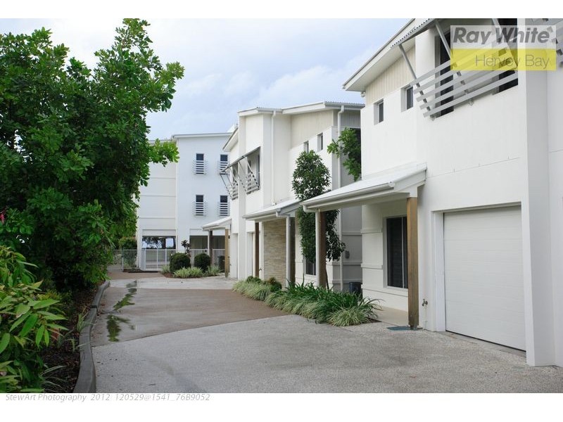 9/541 Charlton Esplanade, Urangan QLD 4655