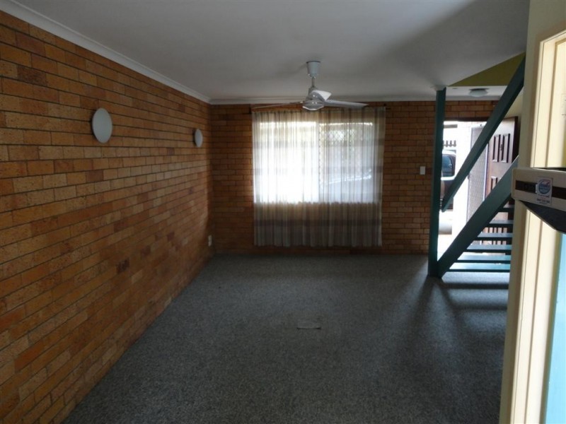 4/80 Hibiscus Street, Urangan QLD 4655