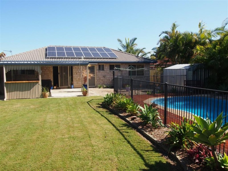 21 Wide Bay Drive, Eli Waters QLD 4655