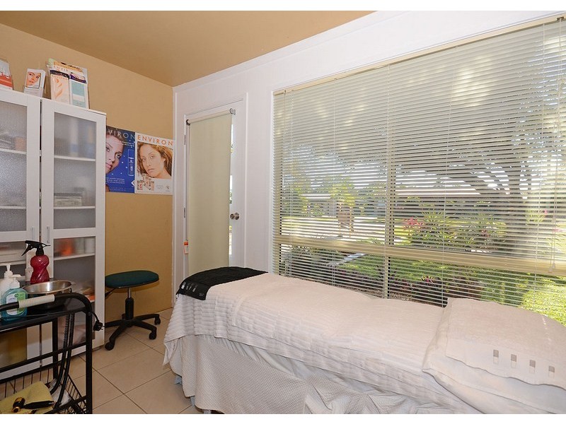 5 White Street, Point Vernon QLD 4655