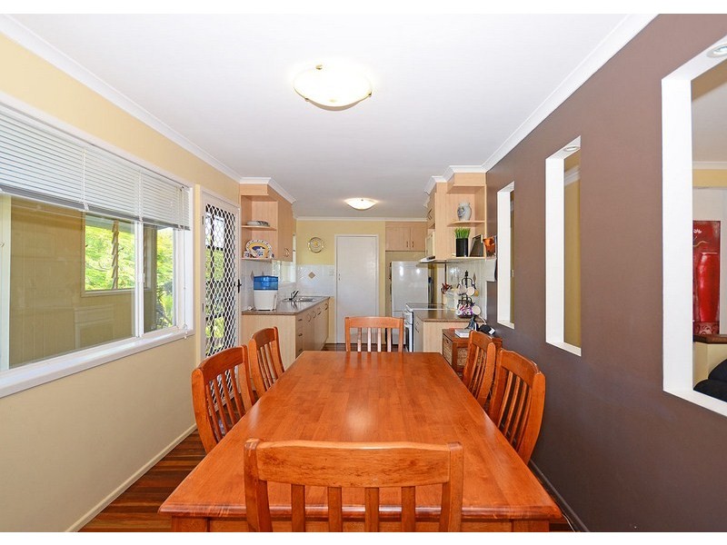 5 White Street, Point Vernon QLD 4655