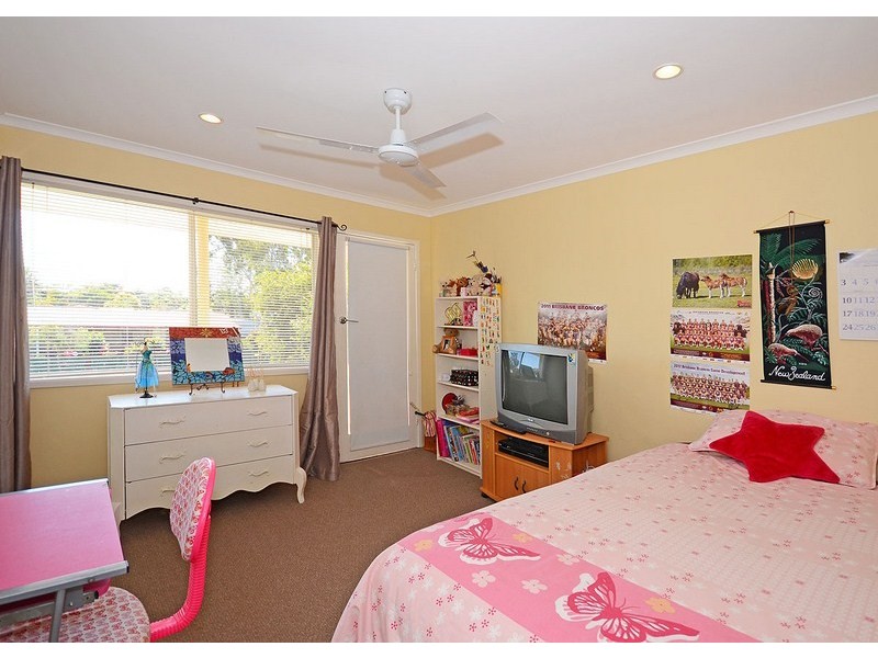 5 White Street, Point Vernon QLD 4655