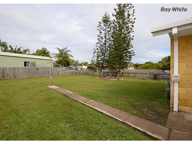 112 Hammond Street, Urangan QLD 4655