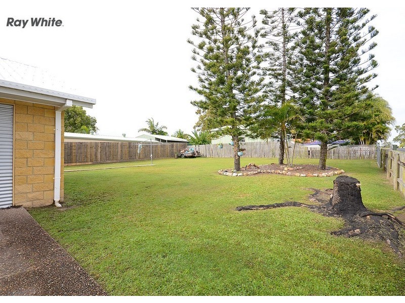 112 Hammond Street, Urangan QLD 4655