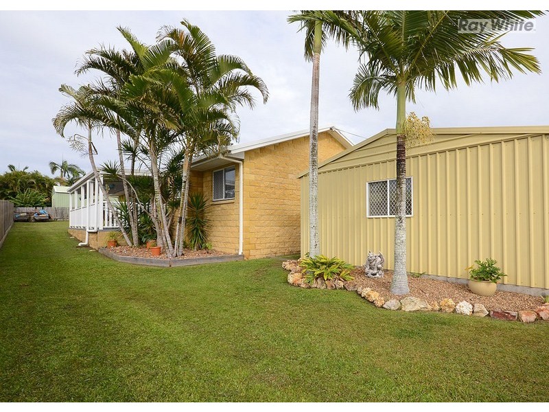 112 Hammond Street, Urangan QLD 4655