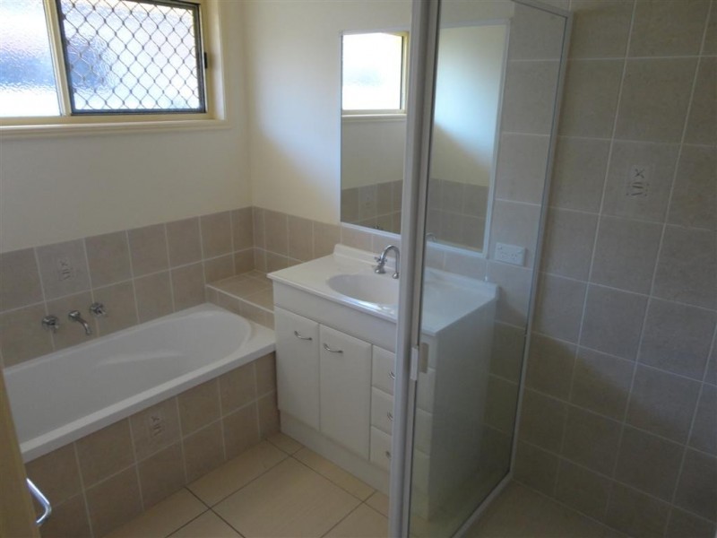 26 Endeavour Way, Eli Waters QLD 4655