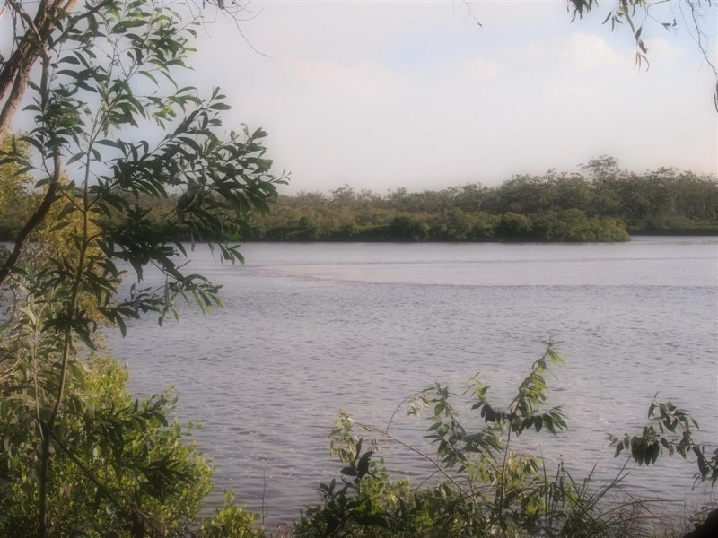 293 The Yachtsmans Drive, Burrum River QLD 4659