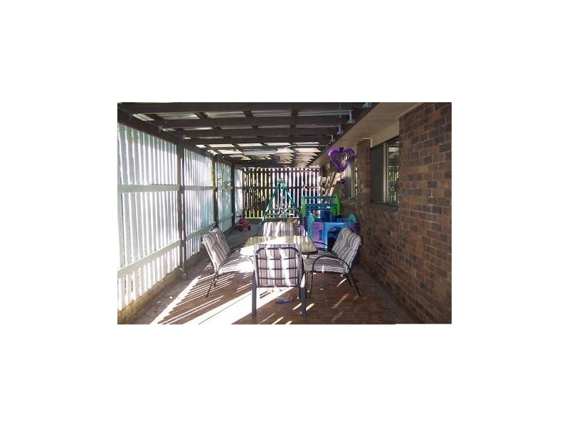 2 Michelle Drive, Point Vernon QLD 4655