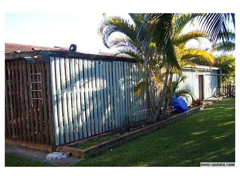 2 Michelle Drive, Point Vernon QLD 4655