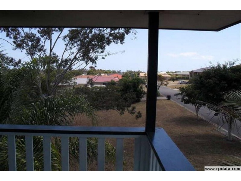 18 Faye Avenue, Scarness QLD 4655