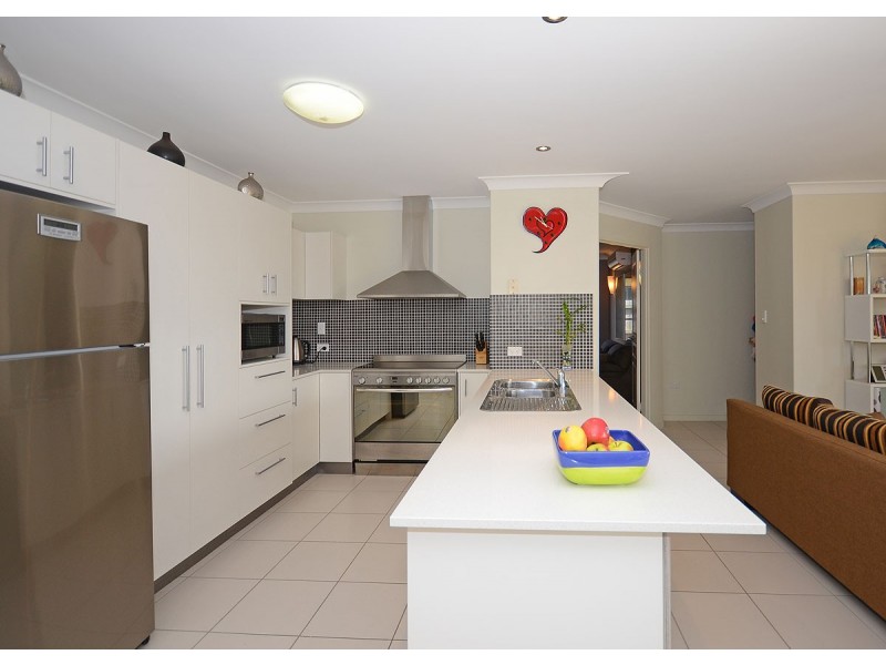 10 Harly Court, Urraween QLD 4655