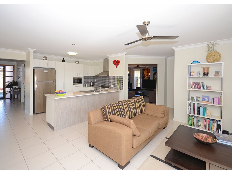 10 Harly Court, Urraween QLD 4655