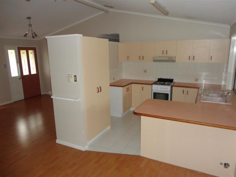 37 Dover Street, Pialba QLD 4655