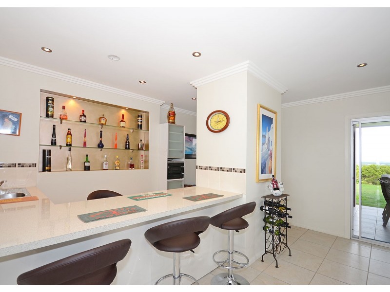 22 Sandy View Drive, Nikenbah QLD 4655