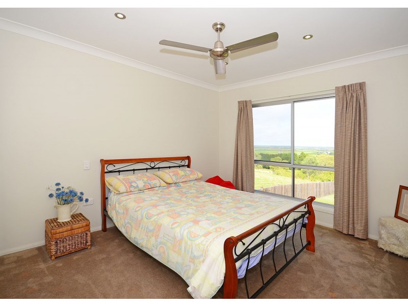 22 Sandy View Drive, Nikenbah QLD 4655