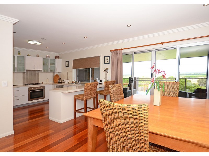 22 Sandy View Drive, Nikenbah QLD 4655