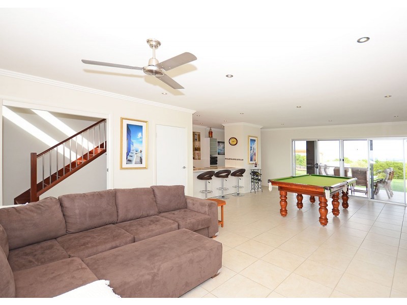 22 Sandy View Drive, Nikenbah QLD 4655